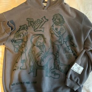 Aelfric Eden Gray Graphic Crewneck Sweater